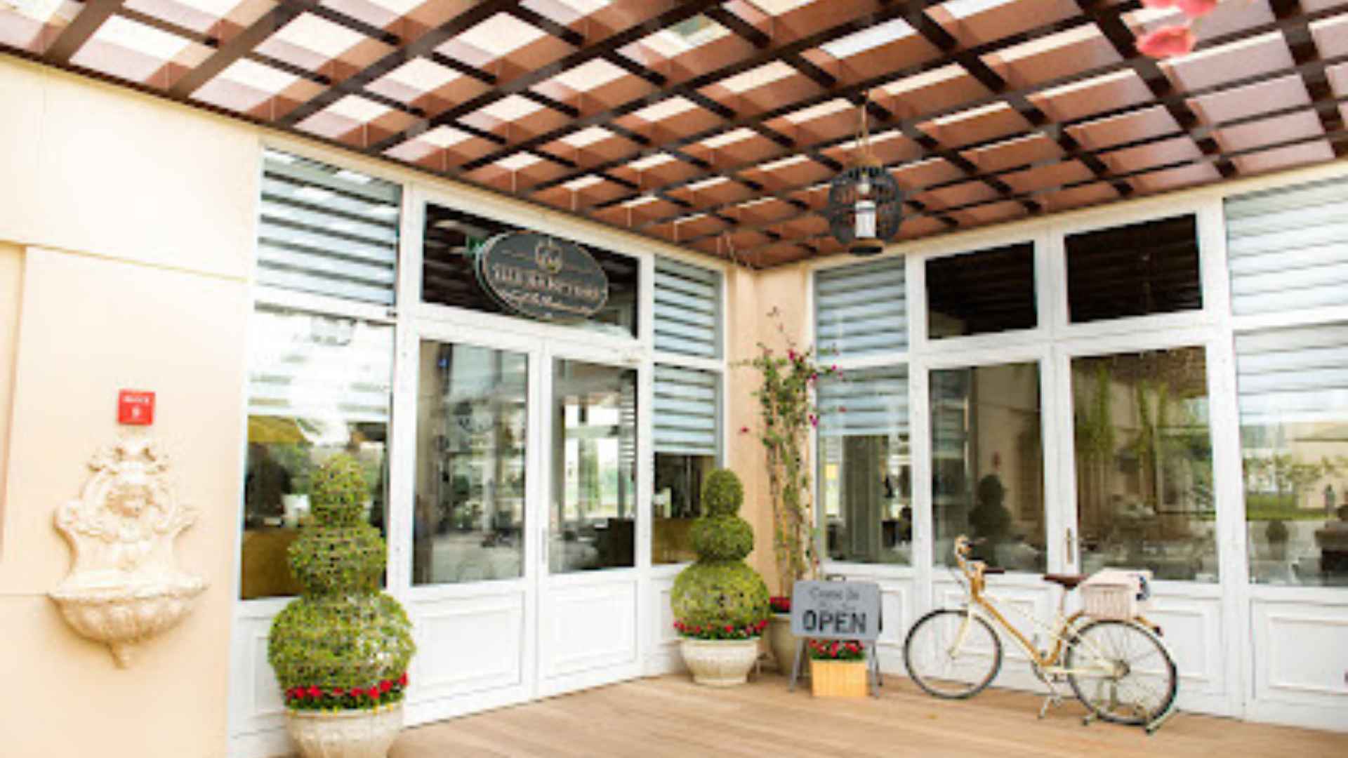 The Hamptons Cafe & Restaurant Jumeirah Islands